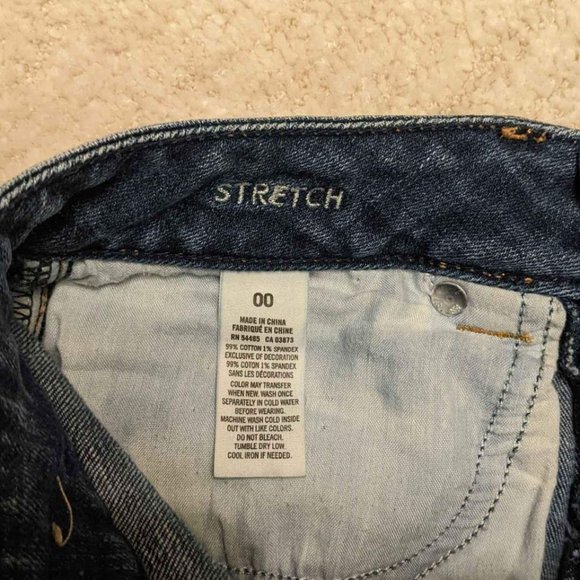 SOLD || American Eagle shorts, boho style embroidered shorts, size 00 - Picture 4 of 4